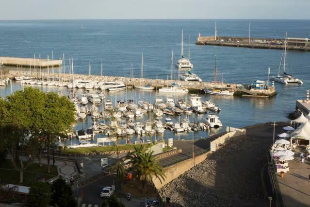 Apartment W Stunning View - Marina - Free Parking & Ac Funchal  Exteriör bild